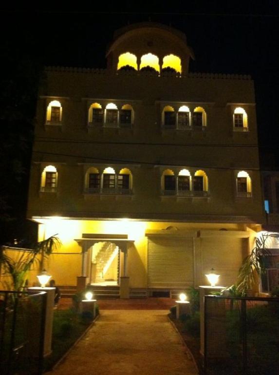Hotel Ranthambore Haveli 사와이 마도푸르 외부 사진